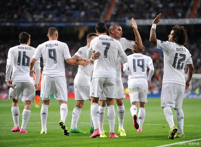 森保一：历史首次赢巴西离不开日本足球长期发展所积淀的底蕴（森保一：日本队历史性击败巴西，源自日本足球长期耕耘的深厚底蕴）